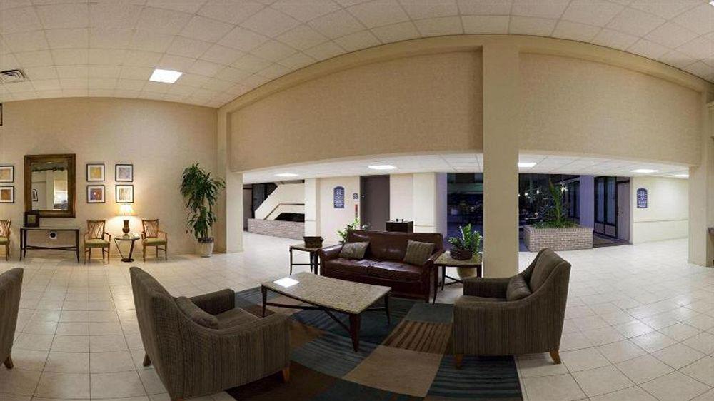 Holiday Inn Express Little Rock-Airport By Ihg Ngoại thất bức ảnh