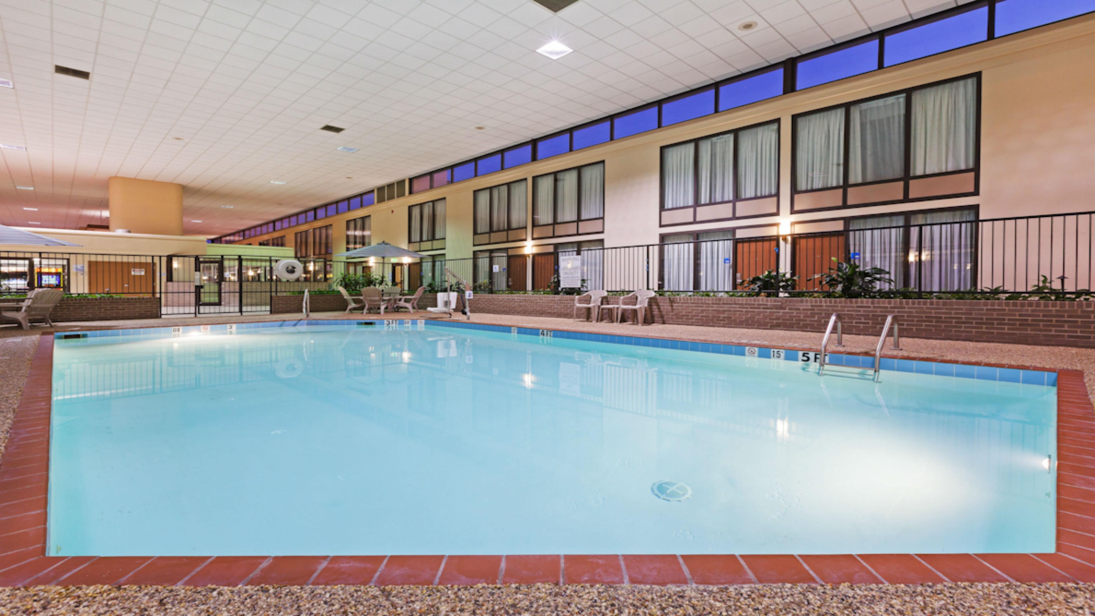 Holiday Inn Express Little Rock-Airport By Ihg Ngoại thất bức ảnh